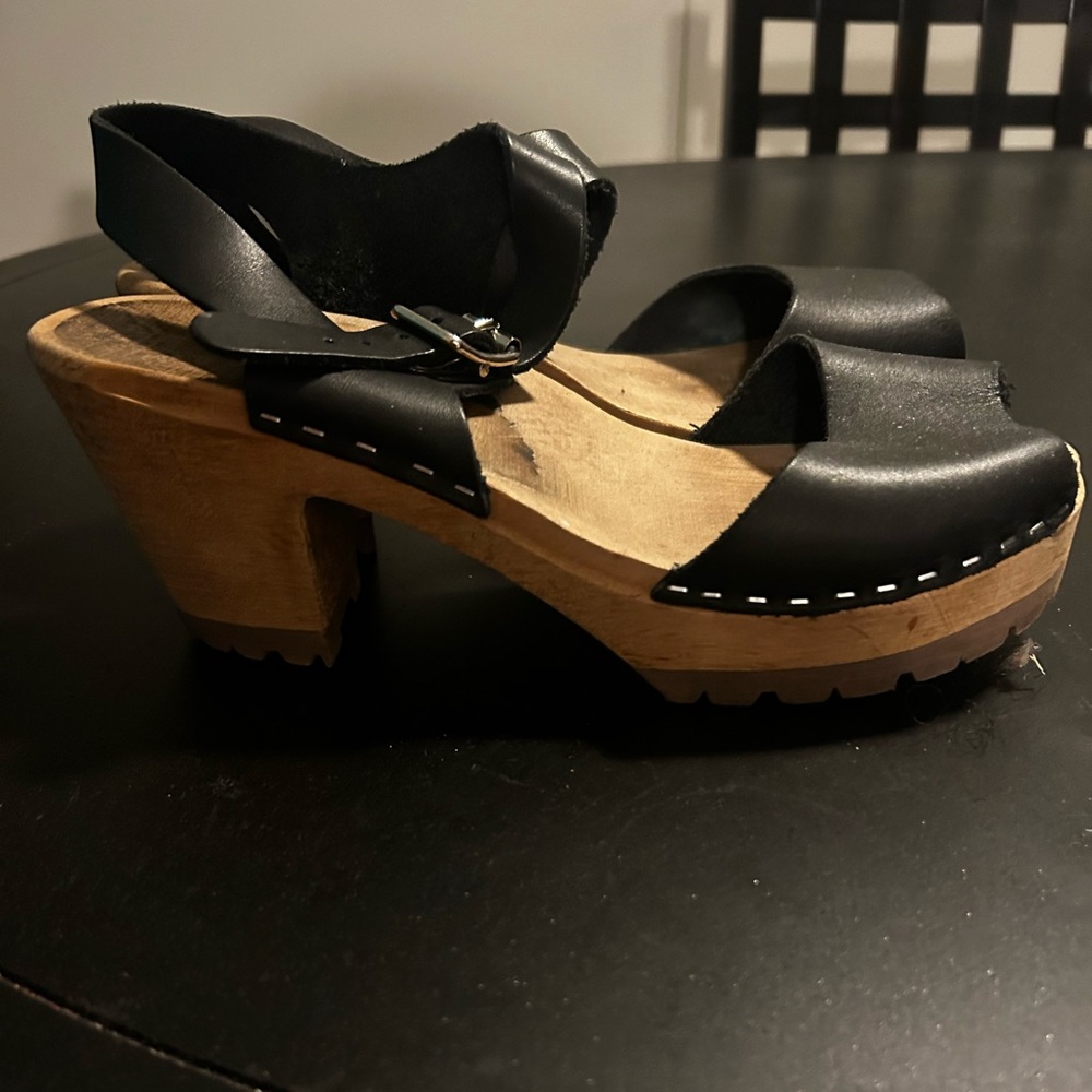 MIA Black Leather Wooden Clogs